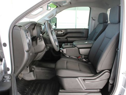 Used 2024 GMC Sierra 3500 Pro w/ Convenience Package image 21