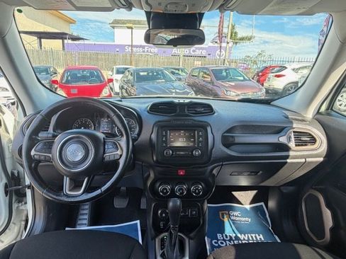 Used 2017 Jeep Renegade Latitude AWD/4WD image 12