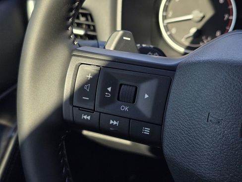 Certified 2026 Nissan Rogue SV w/ SV Premium Package image 27