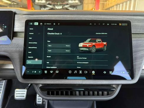 Used 2022 Rivian R1T Adventure AWD/4WD image 15