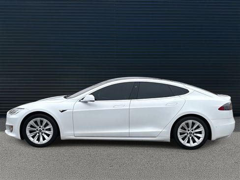 Used 2016 Tesla Model S 75 image 8