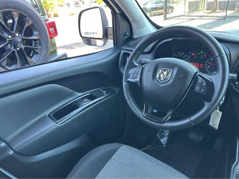 Used 2021 RAM ProMaster City Tradesman SLT image 19