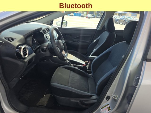 Used 2025 Nissan Versa SV FWD image 11