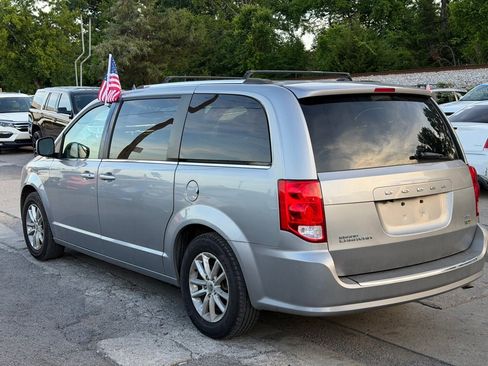 Used 2018 Dodge Grand Caravan SXT FWD image 7