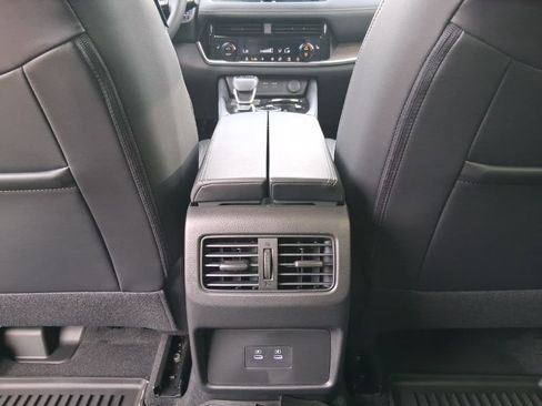 New 2026 Nissan Rogue Platinum AWD/4WD image 23