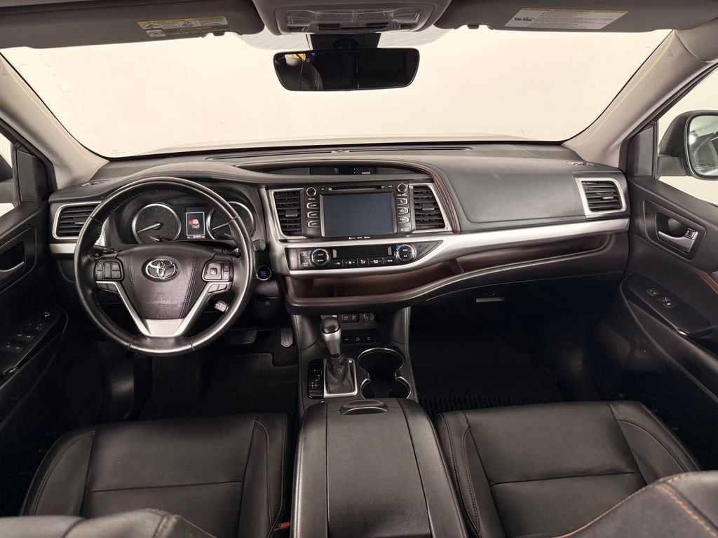 Used 2018 Toyota Highlander AWD V6 image 6