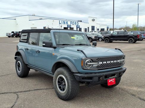 Used 2021 Ford Bronco Badlands AWD/4WD image 8