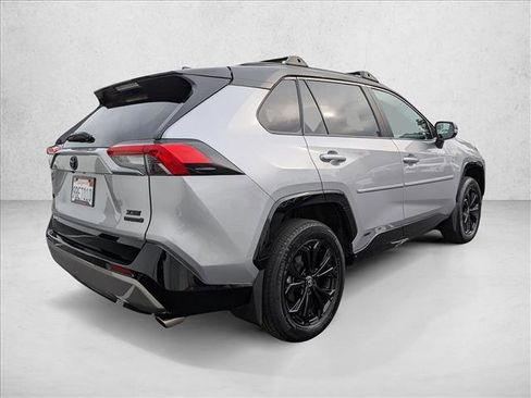 Used 2022 Toyota RAV4 XSE image 5
