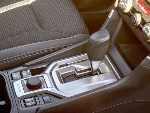 Used 2021 Subaru Forester Premium image 9