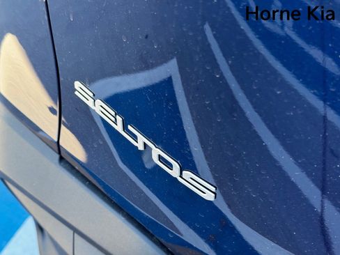 New 2026 Kia Seltos LX FWD image 9