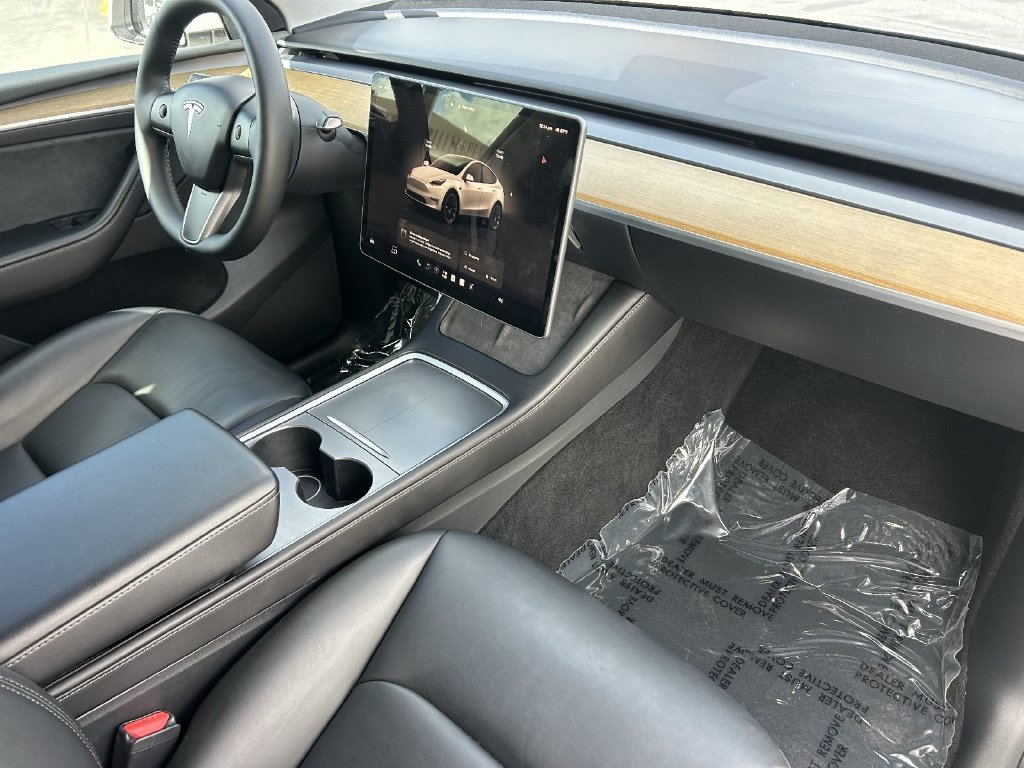 Used 2023 Tesla Model Y Long Range AWD/4WD image 8