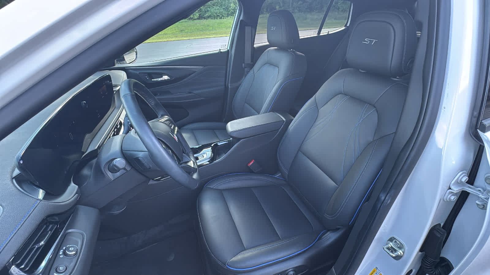 Certified 2024 Buick Envista Sport Touring w/ Convenience I Package FWD image 8