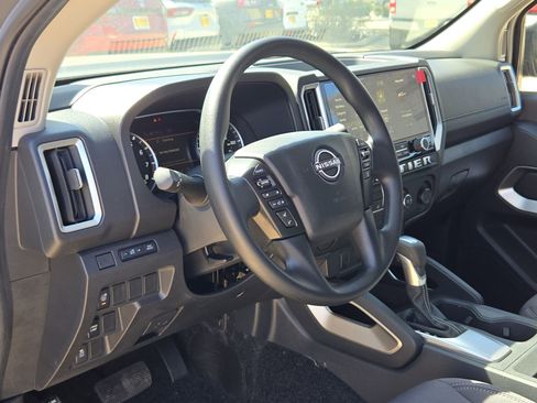 New 2026 Nissan Frontier SV image 10