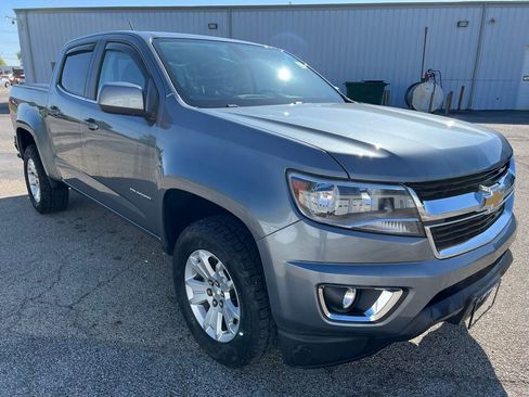 Used 2018 Chevrolet Colorado LT w/ LT Convenience Package RWD image 9