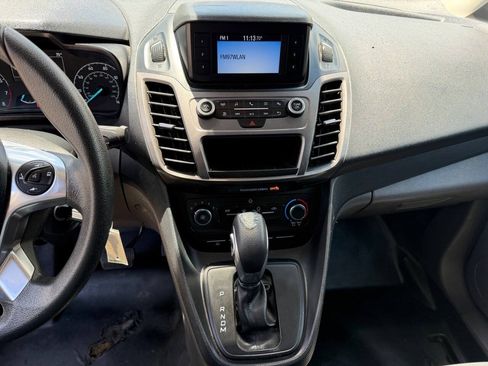 Used 2021 Ford Transit Connect XL FWD image 15