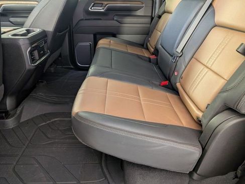 Certified 2024 Chevrolet Silverado 2500 High Country w/ Technology Package image 23