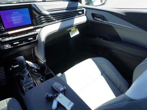 New 2026 Toyota Camry SE image 16