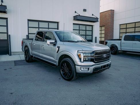 Used 2024 Ford F150 Lariat image 4