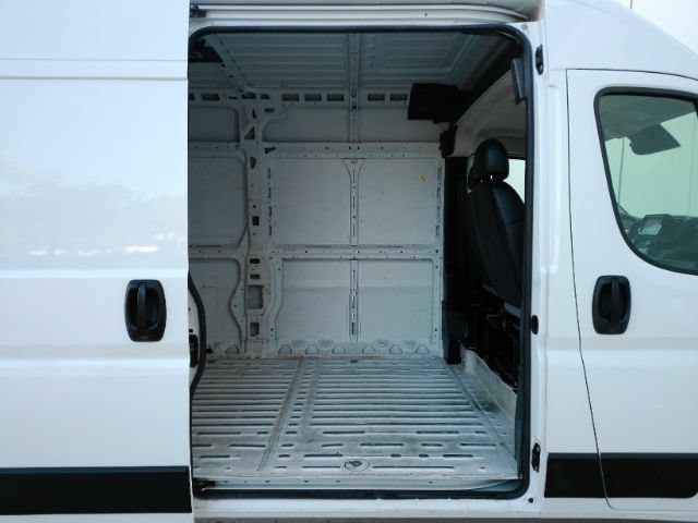 Used 2025 RAM ProMaster 3500 w/ Convenience Group FWD image 5