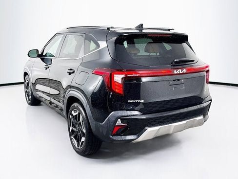 Used 2024 Kia Seltos SX w/ SX Sunroof Package AWD/4WD image 7