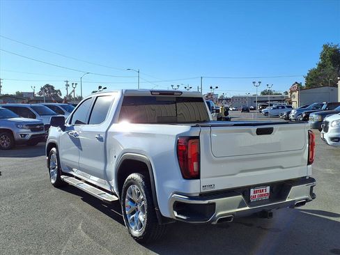 Used 2021 GMC Sierra 1500 SLT image 3