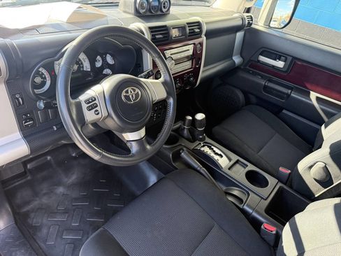 Used 2007 Toyota FJ Cruiser 4WD image 8
