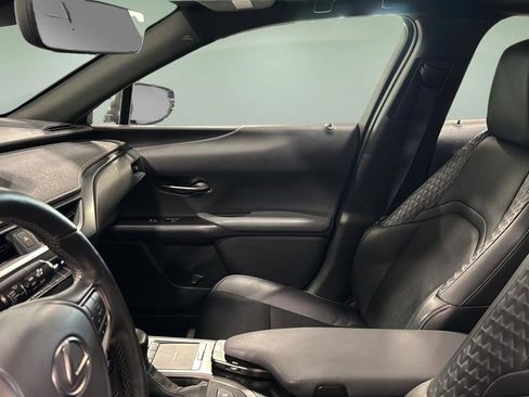 Used 2019 Lexus UX 200 F Sport FWD image 13