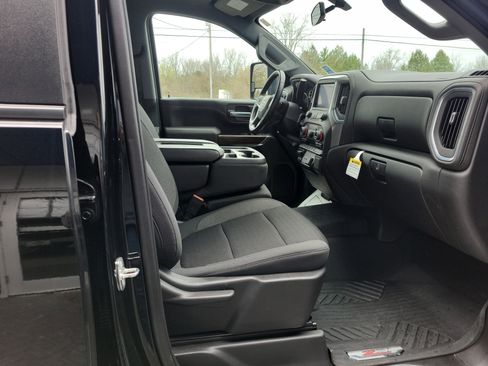Certified 2022 Chevrolet Silverado 2500 LT w/ Convenience Package AWD/4WD image 18