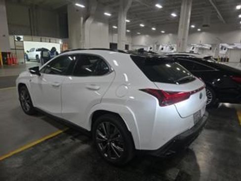 Used 2023 Lexus UX 250h F Sport image 5