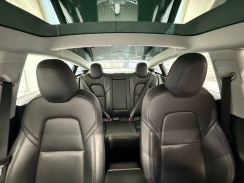 Used 2019 Tesla Model 3 Standard Range image 28