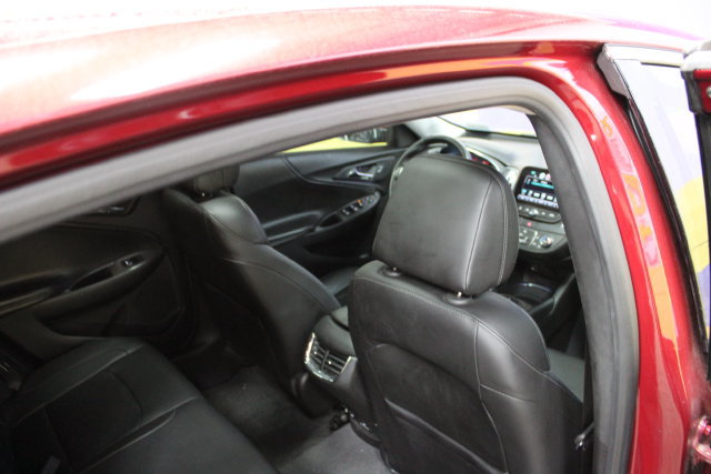 Used 2017 Chevrolet Malibu LT w/ True North Edition FWD image 10