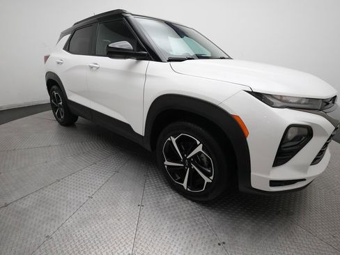 Used 2023 Chevrolet TrailBlazer RS w/ Sun and Liftgate Package AWD/4WD image 37