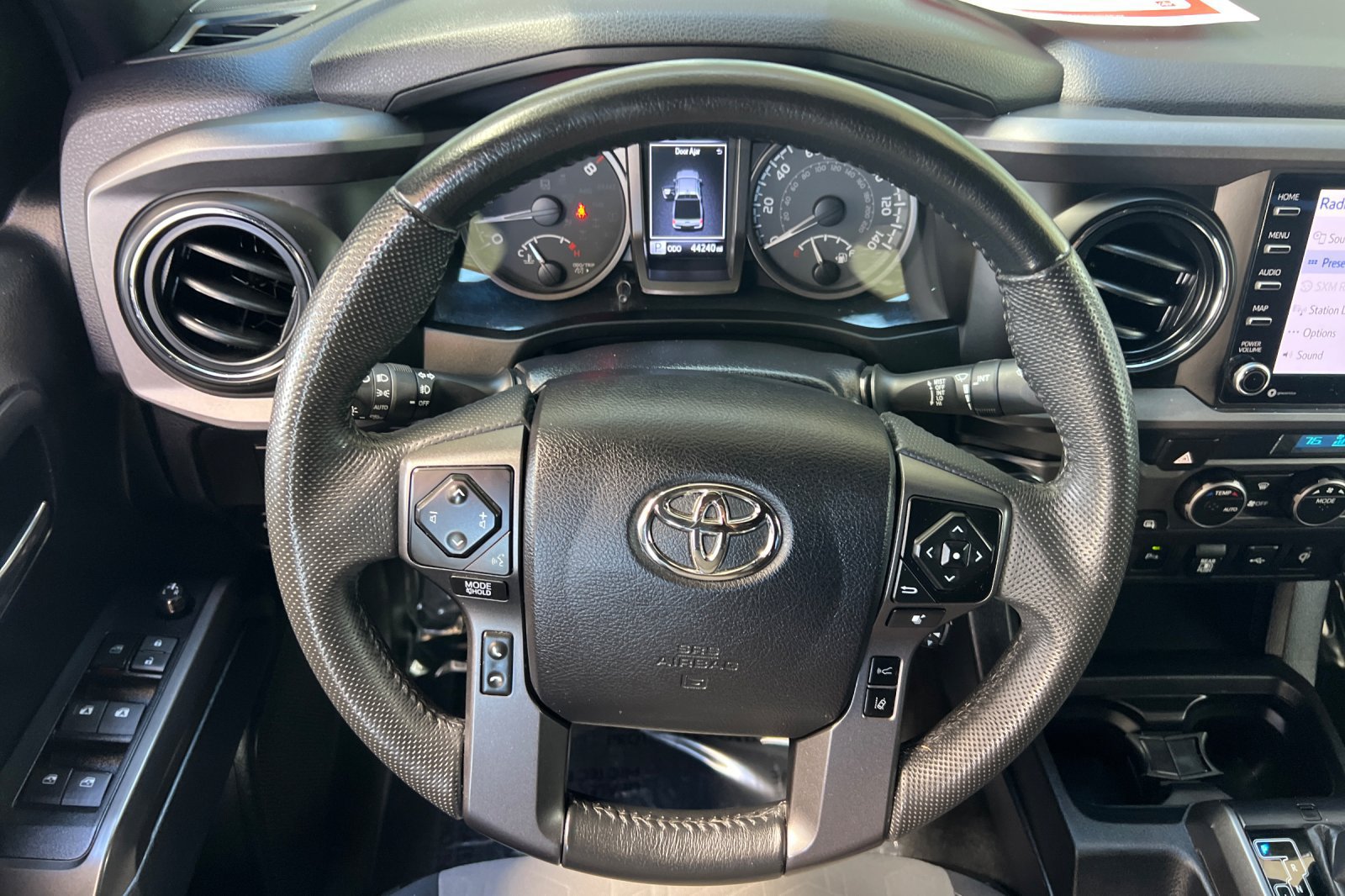Certified 2022 Toyota Tacoma TRD Off-Road w/ Technology Package AWD/4WD image 14
