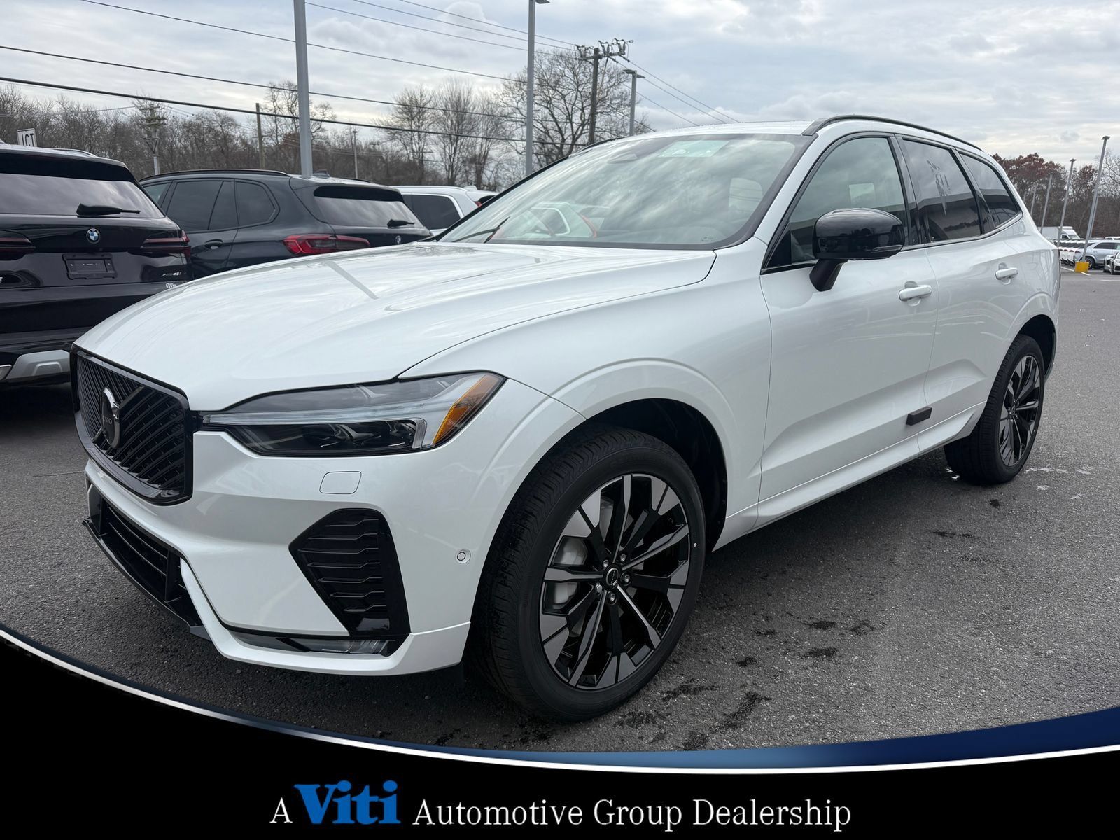 Used 2026 Volvo XC60 B5 Plus w/ Protection Package Premier AWD/4WD image 4