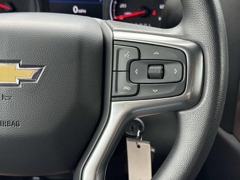Used 2022 Chevrolet Silverado 1500 Custom w/ Safety Confidence Package AWD/4WD image 7
