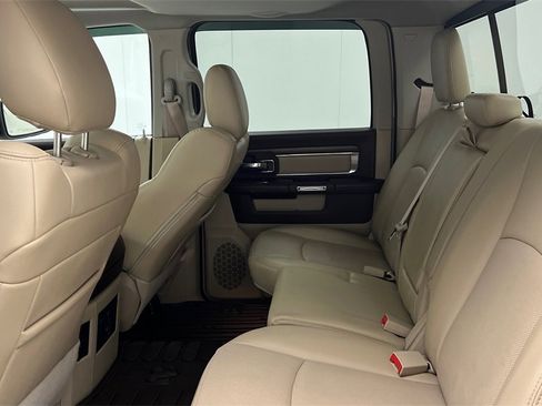 Used 2017 RAM 1500 Laramie w/ Convenience Group image 9