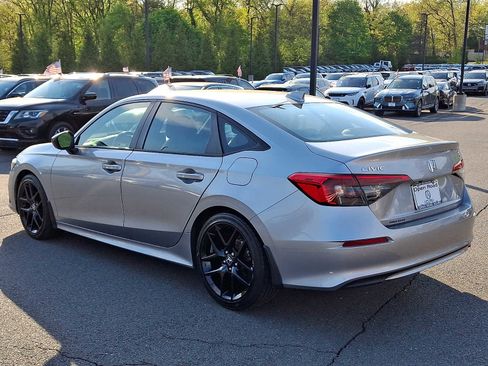 Used 2024 Honda Civic Sport image 4