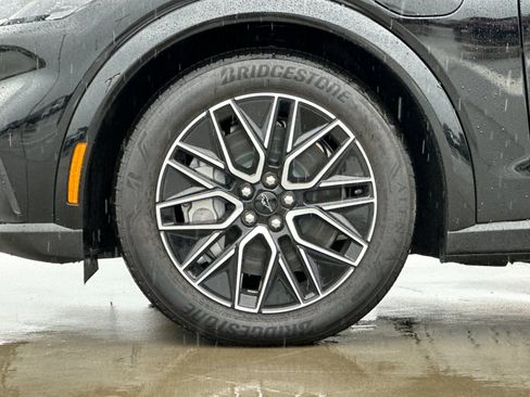 New 2025 Ford Mustang Mach-E Premium RWD image 33