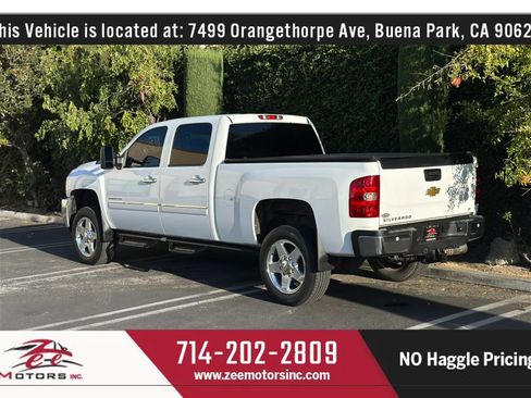 Used 2013 Chevrolet Silverado 2500 LT w/ Custom Sport Truck Package RWD image 9