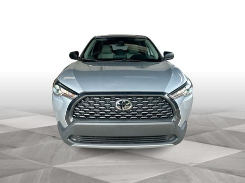 Used 2023 Toyota Corolla Cross L FWD image 3