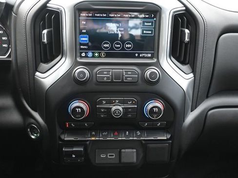 Used 2021 Chevrolet Silverado 1500 RST image 17