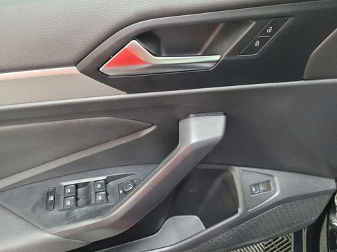 Used 2020 Volkswagen Jetta SE FWD image 27