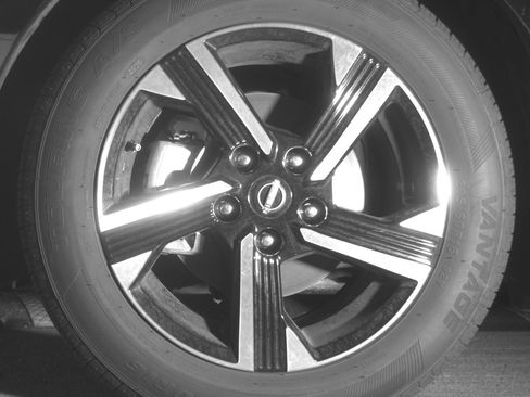 Used 2025 Nissan Sentra SV image 12