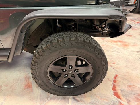 Used 2003 Jeep Wrangler Sahara AWD/4WD image 33