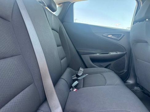 Used 2025 Chevrolet Malibu LS FWD image 29