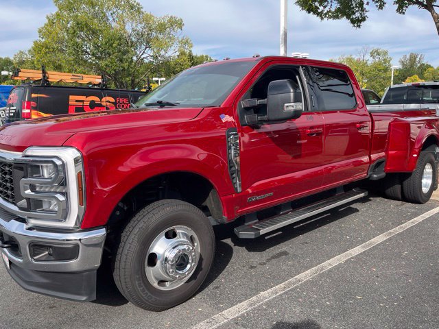 Used 2024 Ford F350 Lariat w/ FX4 Off-Road Package AWD/4WD image 1
