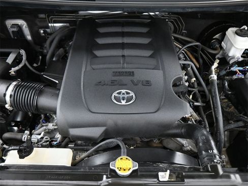 Used 2015 Toyota Tundra SR image 12
