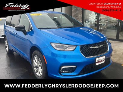 New 2026 Chrysler Pacifica Select