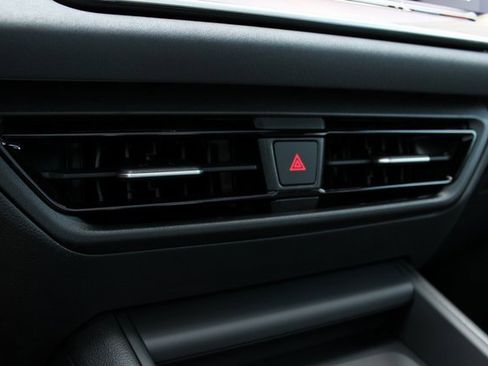 New 2025 Volkswagen Tiguan SE R-Line image 19