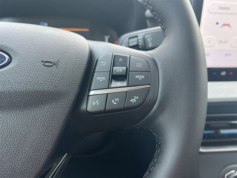 New 2025 Ford Maverick XLT w/ XLT Luxury Package image 9